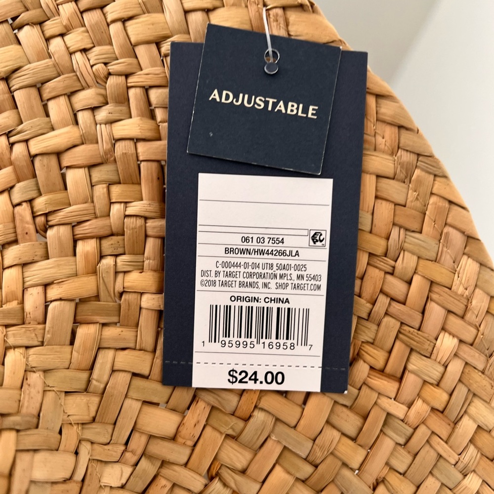 NWT universal thread round adjustable straw hat - Picture 4 of 6